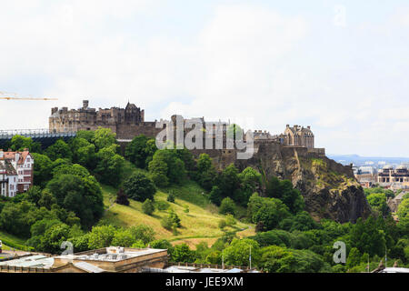 Il Castello di Edimburgo visto da theScott Memorial, Edimburgo, Scozia Foto Stock