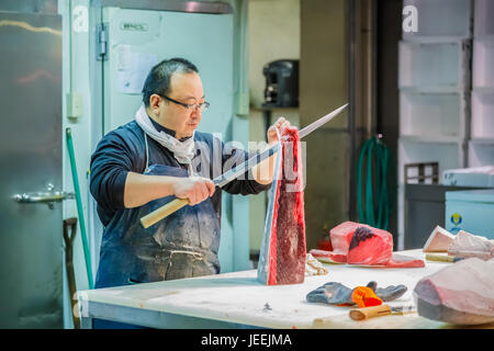 Osaka all'ingrosso centrale rinnovato come la cucina di Osaka ed è il più grande mercato del pesce nella regione di Kansai Foto Stock