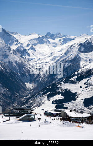 Serbatoio esecuzione del capo, accettato in aprile del Schmittenh?egli., Stausee Kaprun, aufgenommen im aprile von der Schmittenhöhe. Foto Stock