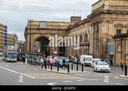 Newcastle-upon-Tyne, Inghilterra, Regno Unito. Stazione ferroviaria, 1850 dedicata alla regina Victoria. Foto Stock