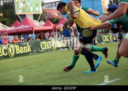 Bucarest, Romania. Il 24 giugno 2017. Rugby gioco di prova tra la Romania e il Brasile, vinto dalla Romania con 56 a 5. Credito: Gabriel Petrescu/Alamy Live News Foto Stock