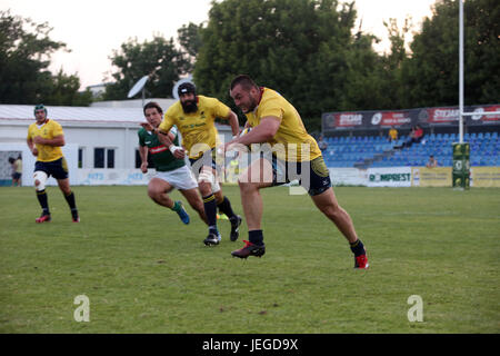 Bucarest, Romania. Il 24 giugno 2017. Rugby gioco di prova tra la Romania e il Brasile, vinto dalla Romania con 56 a 5. Credito: Gabriel Petrescu/Alamy Live News Foto Stock