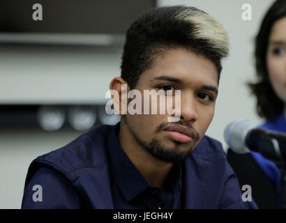 Nazioni Unite, New York, Stati Uniti d'America, 22 Giugno 2017 - UNCA ospitare un briefing con il violinista venezuelano Wuilly Arteaga, che è stata all'avanguardia del movimento di protesta in Venezuela e vincitore del premio Grammy musicista cubano Paquito D'Rivera oggi presso la sede delle Nazioni Unite a New York City. Foto: Luiz Rampelotto/EuropaNewswire Foto Stock