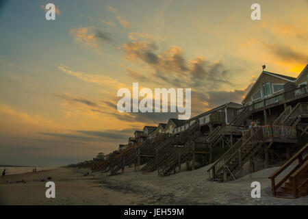 Tramonto sulla spiaggia Foto Stock