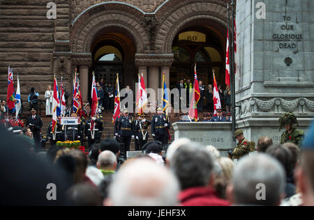 Giorno del Ricordo, servizio vecchio Municipio; Toronto, Ontario, Canada Foto Stock