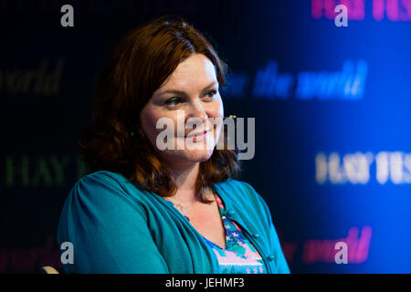 Caryl Lewis, welsh languge scrittore e romanziere, figurante al 2017 Hay Festival della letteratura e delle arti, Hay on Wye, Wales UK Foto Stock