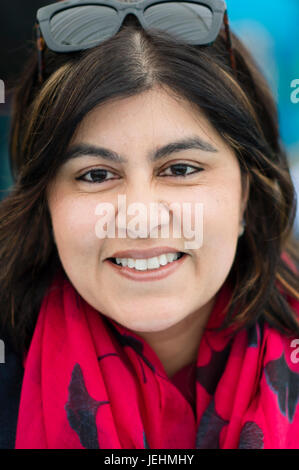 Sayeeda Hussain Warsi Baronessa Warsi, PC , giurista britannica, politico e membro della Camera dei Lords. Dal 2010 al 2012, lei è stato co-presidente del partito conservatore, che figurano al 2017 Hay Festival della letteratura e delle arti, Hay on Wye, Wales UK Foto Stock