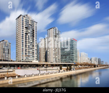 Una lunga esposizione colpo di Beijing Central Business District, Pechino, Cina Foto Stock