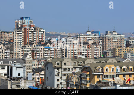 DALIAN-nov. 1. Il paesaggio di Dalian. Con 1700 abitanti per km quadrato Dalian classificato 33 sulla lista "la più grande città del mondo classificato da una popolazione Foto Stock