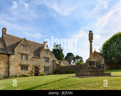 Guiting Power Village Green, Cotswolds, REGNO UNITO Foto Stock