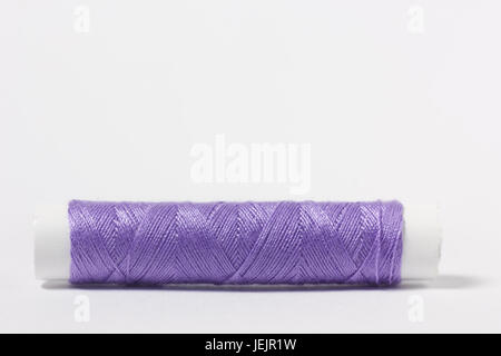 Filo di cotone viola Foto Stock