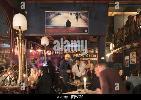 Pub Art Cafe Kalambur a Wroclaw Foto Stock