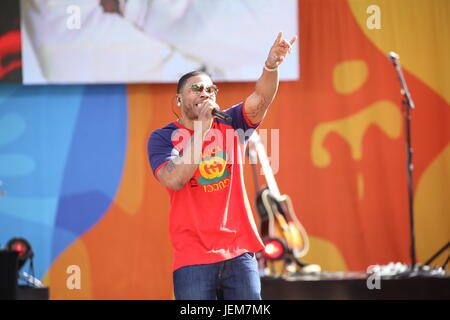 Florida Georgia Linea e Nelly eseguire su ABC della 'Good Morning America' 2017 Concerto estivo dotato di serie: Nelly dove: New York New York, Stati Uniti quando: 26 Maggio 2017 Foto Stock