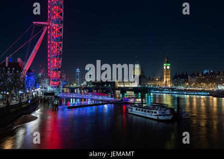 Notte sulla London Eye, il Tamigi e il Big Ben Foto Stock
