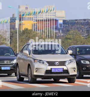 Lexus RX270 SUV. Al contrario della BMW, Mercedes-Benz e Audi, Lexus produttrici di automobili ancora in Giappone.li troverai favore made-in-Giappone veicoli. Foto Stock