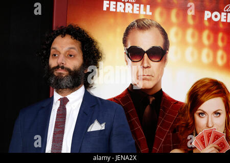 Hollywood, CA. Il 26 giugno, 2017. Jason Mantzoukas frequentando la casa Premiere al cinese TCL teatro IMAX in Hollywood, la California il 26 giugno 2017. Credito: David Edwards/media/punzone Alamy Live News Foto Stock