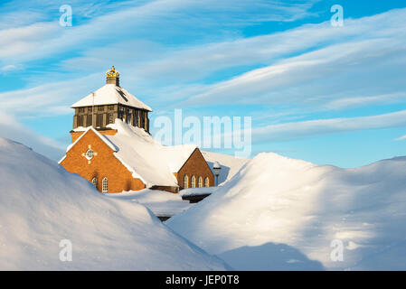 Chiesa coperta di neve Foto Stock