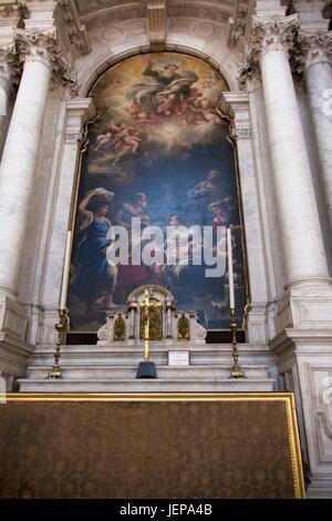 Venezia Veneto Italia. Pittura ad olio su tela di Luca Giordano 1674, intitolato "La nascita della Vergine" all'interno della Basilica di Santa Maria della Salut Foto Stock