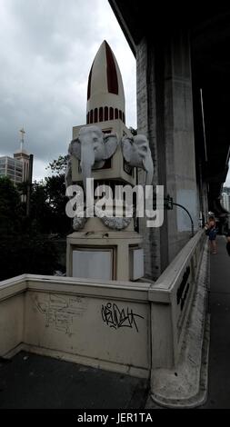 Testa di elefante ponte di Chang Hua Bridge Phayathai Road, Khlong Saen Saeb Venezia dell Asia centrale di Bangkok in Thailandia del sud-est asiatico Foto Stock