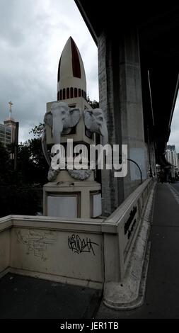 Testa di elefante ponte di Chang Hua Bridge Phayathai Road, Khlong Saen Saeb Venezia dell Asia centrale di Bangkok in Thailandia del sud-est asiatico Foto Stock