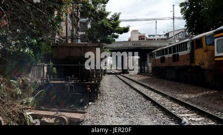 Hua Lamphong Stazione ferroviaria cantiere ferroviario Bangkok viaggi in Thailandia del sud-est asiatico Foto Stock