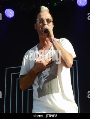 Michael fitzpatrick gruppo musicale fitz tantrums esegue sul palco durante la Arroyo Seco weekend giugno 25,2017 brookside campo da golf Pasadena, California. Foto Stock