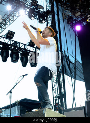 Andy grammer esegue sul palco durante la Arroyo Seco weekend giugno 25,2017 brookside campo da golf Pasadena, California. Foto Stock