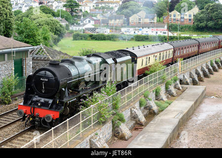 Locomotiva a vapore 46100 Royal Scot traina la Dartmouth Express passato Porto Teignmouth Teignmouth South Devon Regno Unito Foto Stock