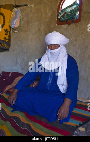 Local Tuareg, La Vache qui Pleure, Algeria, Africa Foto Stock