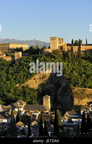 Spagna, Andalusia, Granada, Alhambra Palace, cittadella e parte della città di Albaicin, Foto Stock