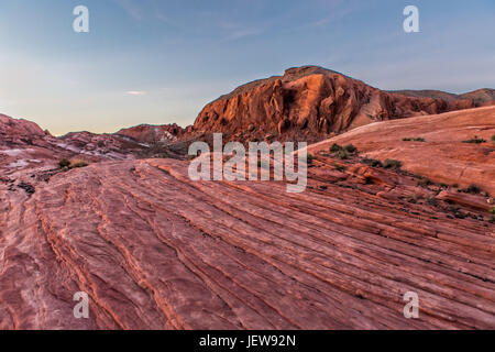 Impressione della Valle di Fire State Park in Nevada al tramonto Foto Stock