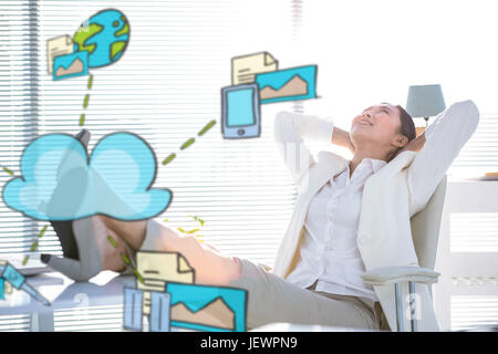 Immagine composita del cloud computing doodle Foto Stock