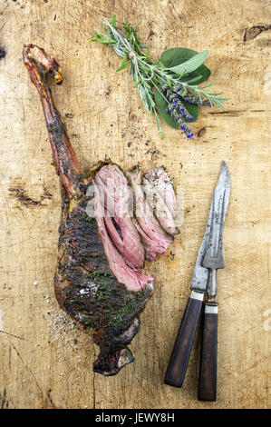 Haunch barbecue di carne di cervo Foto Stock