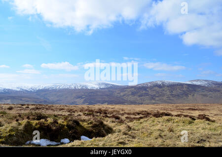 Icy Mountain Top alla vecchia strada militare in Wicklow, Irlanda Foto Stock