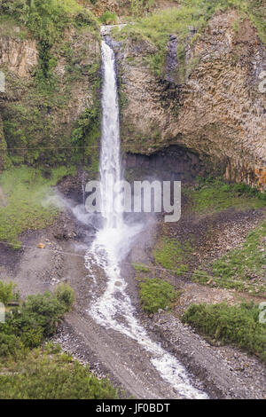 Cascata a Jungle in Banos, Ecuador Foto Stock