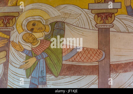 Vergine Maria e il christchild nel letto, affresco romanico nella chiesa di Jelling, Danimarca, 26 giugno 2017 Foto Stock