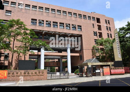 Questa è una nuova Taipei Hsinshuang comunale Senior High School sulla strada di salto, Taiwan, per i gradi 10th, undicesimo e dodicesimo gradi. Foto Stock