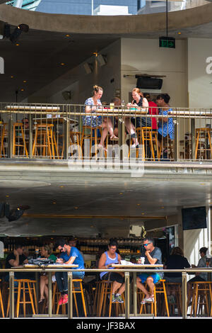 Il Jimmy's sul Mall nell'angolo di Queen street e Albert street a Brisbane è il principale quartiere dello shopping. Queensland, Australia. Foto Stock