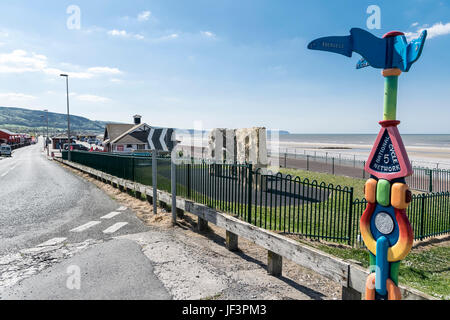 Lungomare Pensarn ciclo nazionale Network sign vicino Abergele e Pensarn stazione ferroviaria Foto Stock