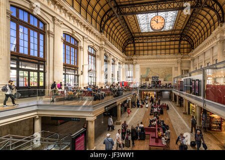 Gare St Jean stazione ferroviaria di Bordeaux Foto Stock