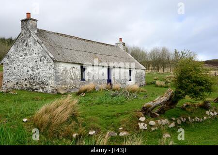 Abbandonato croft cottage di campagna Scotish Clunacnoc Isle of sky Scotalnd Foto Stock