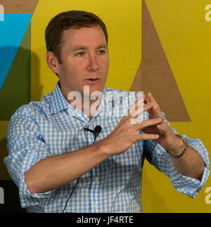 Aspen, Colorado, Stati Uniti d'America. Il 26 giugno, 2017. Cofondatore e CEO di Peloton, John Foley, parla all'Aspen idee Festival. Credito: Brian Cahn/ZUMA filo/Alamy Live News Foto Stock