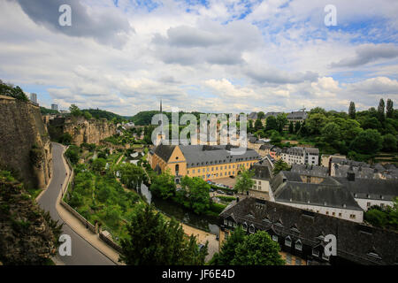 Abbey NeumŸnster nella città bassa Grund, città di Lussemburgo, Granducato del Lussemburgo, Europa Abtei NeumŸnster in der Unterstadt Grund, Lussemburgo Stad Foto Stock