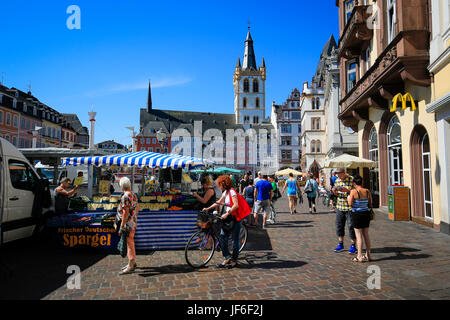 Mercato principale, Trier, Renania-Palatinato, Germania, Europa, Hauptmarkt, Trier, Renania-Palatinato, Deutschland, Europa Foto Stock