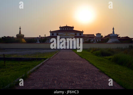 Austrian tempio buddista a Lumbini, Nepal - il luogo di nascita di Buddha Siddharta Gautama. Foto Stock