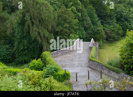 Il vecchio ed antico ponte o Brigg a Alloway Ayr Scozia Scotland Foto Stock