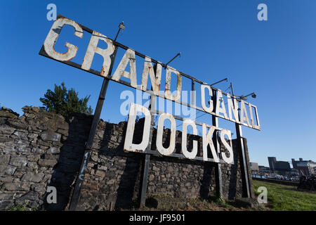 Il vecchio segno del Grand canal dock nella città di Dublino, Irlanda Foto Stock