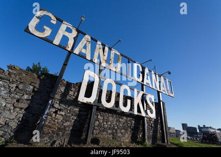 Il vecchio segno del Grand canal dock nella città di Dublino, Irlanda Foto Stock