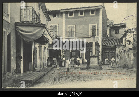 Saint-Paul-Trois-Châteaux - Place aux Herbes Foto Stock