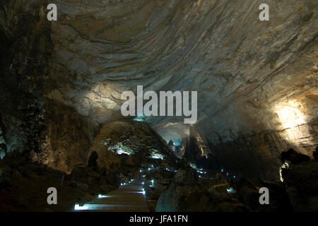 CACAHUAMILPA, Messico - 2010: Grutas de Cacahuamilpa (Cacahuamilpa grotte) è uno dei maggiori sistemi di grotte del mondo. Foto Stock